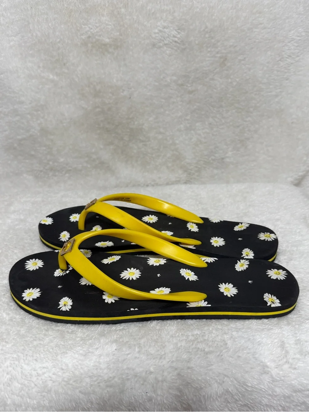 Kate Spade Daisy Print Flip Flops Thongs Sandals Black Yellow Size 10